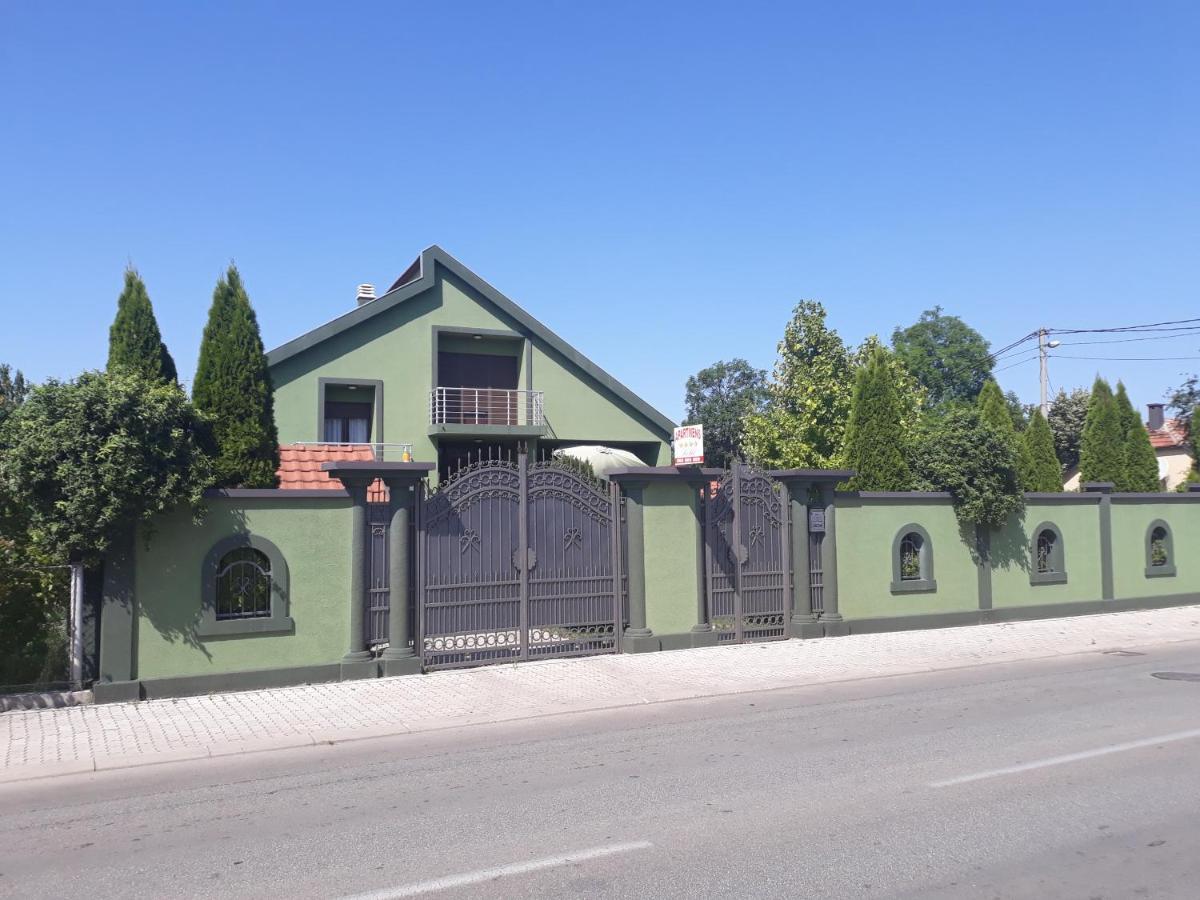 Apartments Delic Nikšić Esterno foto